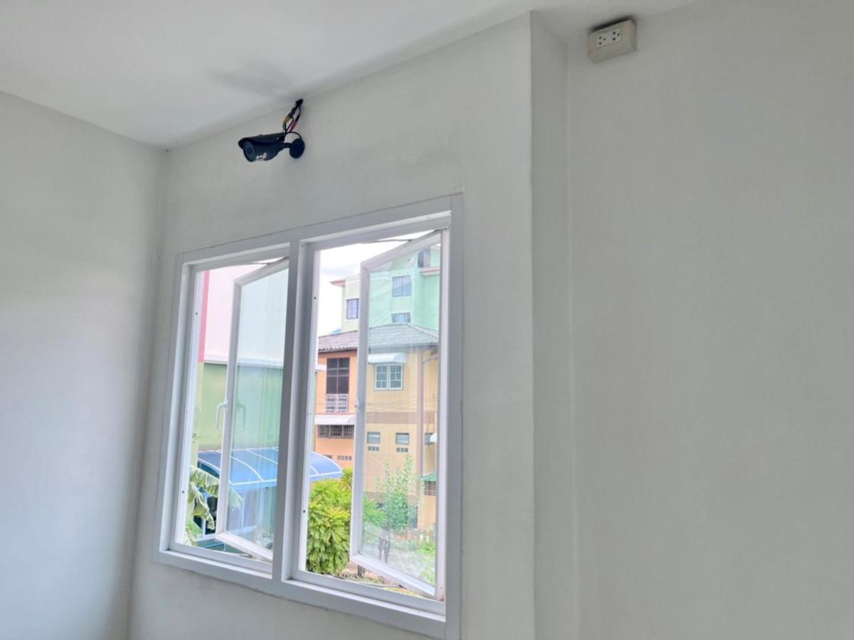 8 Residence Бангкок Экстерьер фото