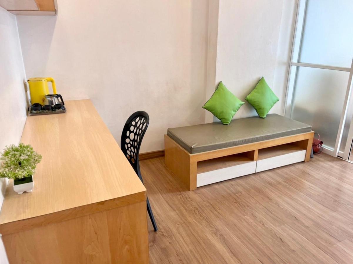 8 Residence Бангкок Экстерьер фото